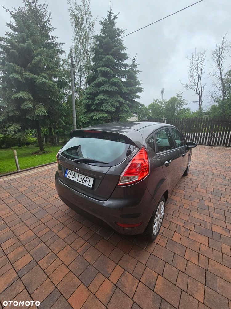 Ford Fiesta 1.4 Ghia - 9
