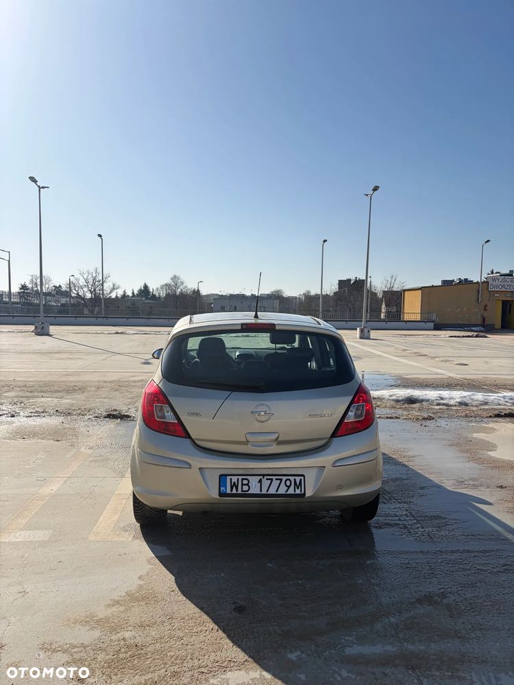 Opel Corsa - 18