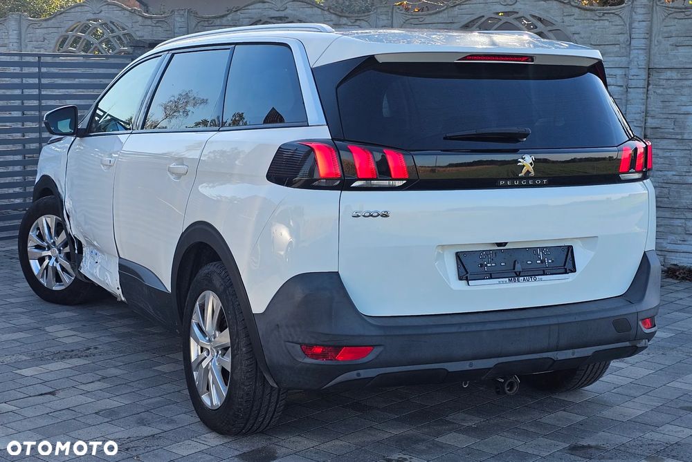 Peugeot 5008 - 6