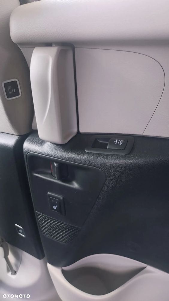 Chrysler Pacifica - 15