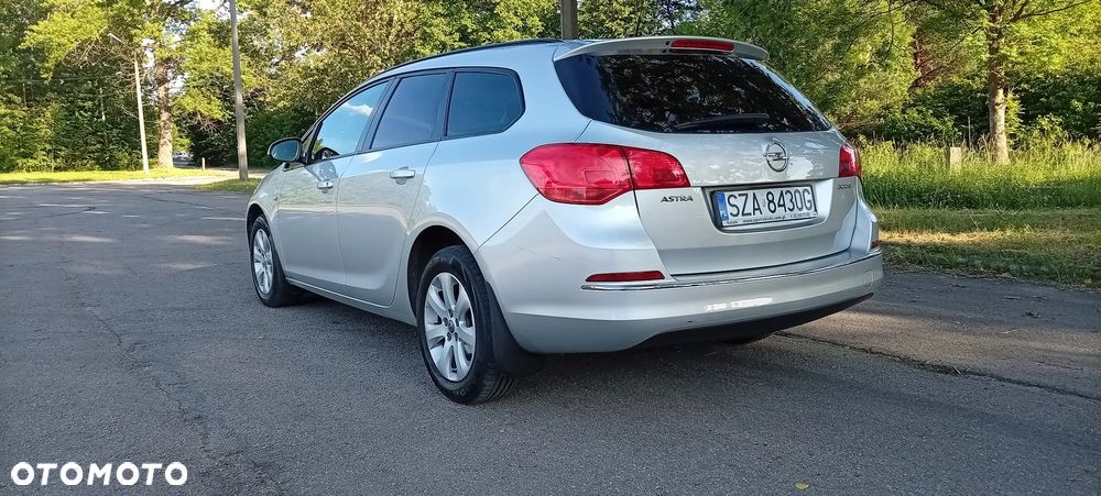 Opel Astra 1.4 T Enjoy - 6
