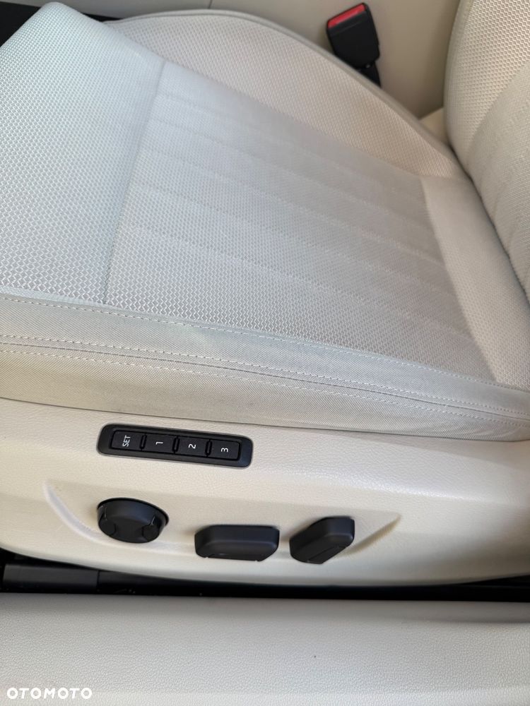 Skoda Superb 2.0 TDI Style DSG - 23