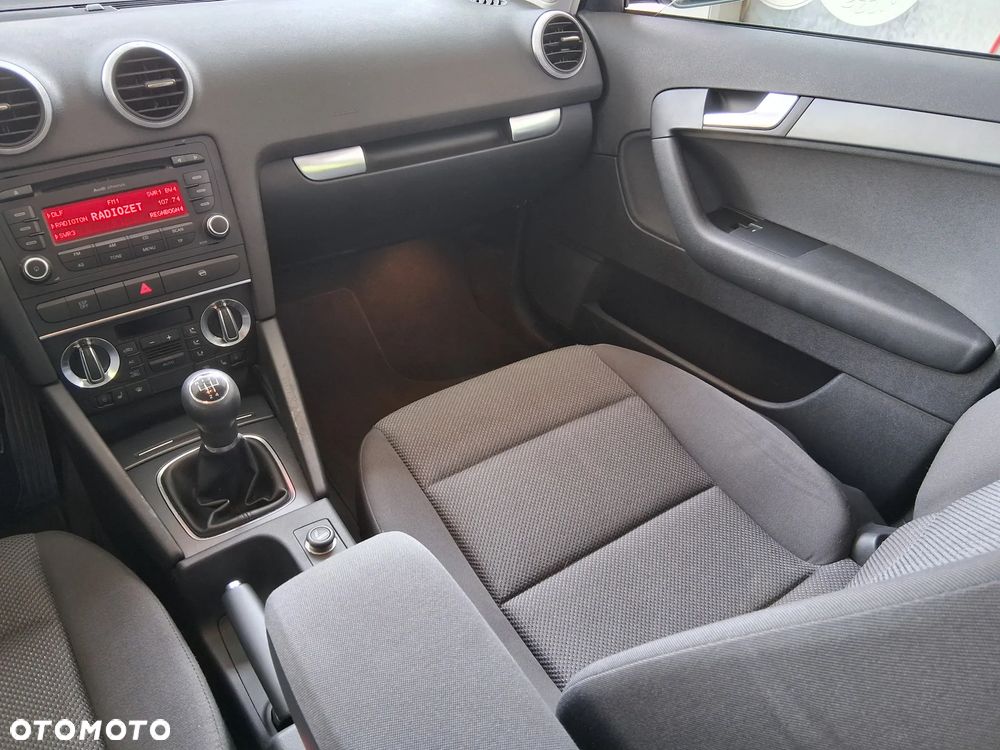 Audi A3 Sportback 1.6 Attraction - 18