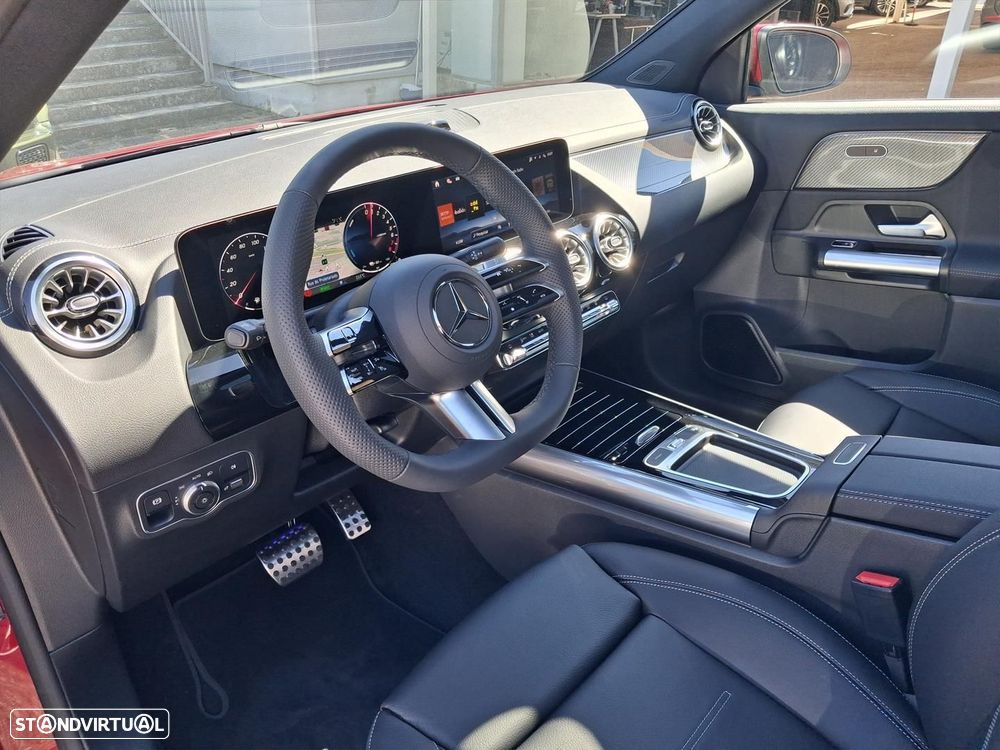 Mercedes-Benz GLA 250 e AMG Line - 12