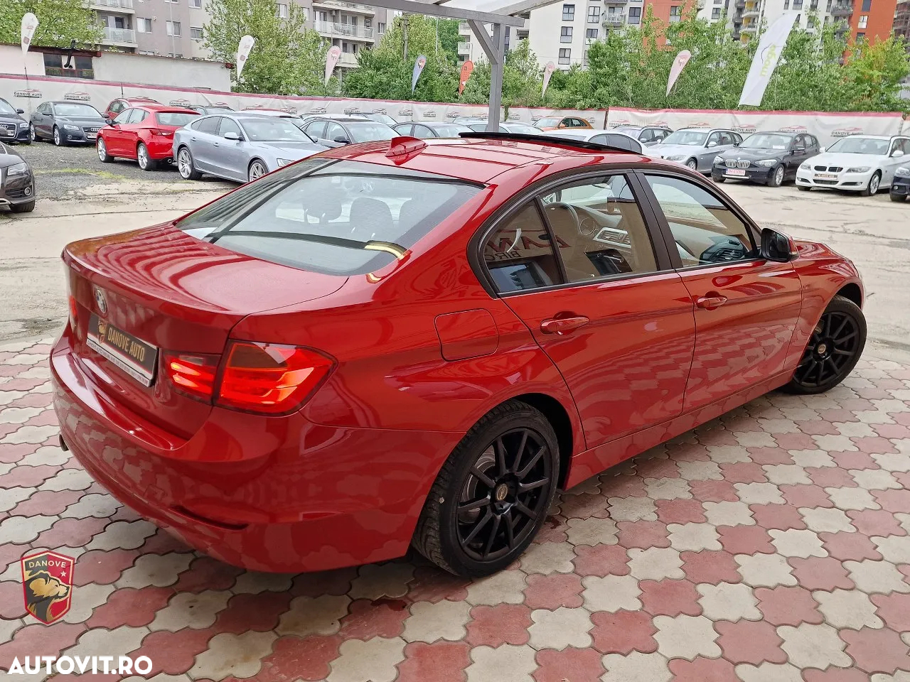 BMW Seria 3 316d - 12