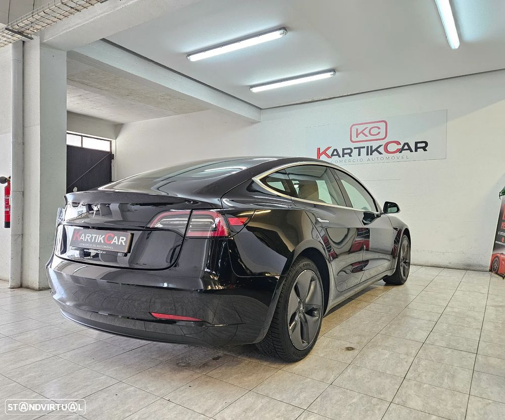 Tesla Model 3 Long Range RWD - 16