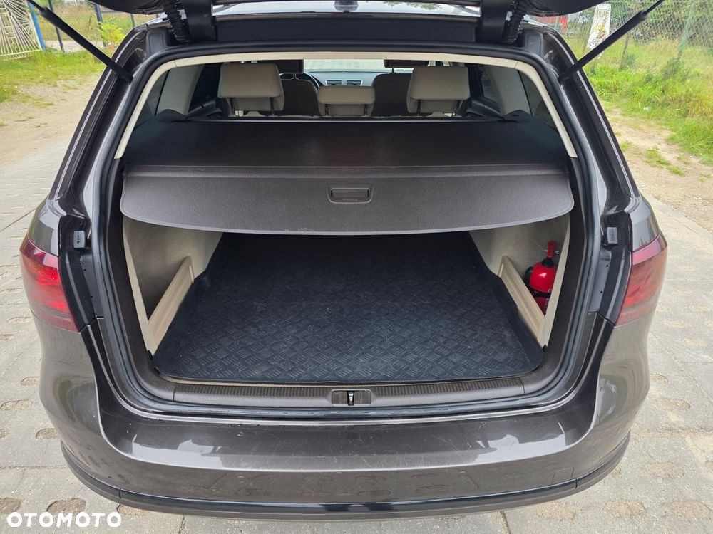 Volkswagen Passat 2.0 TDI Highline DSG - 13