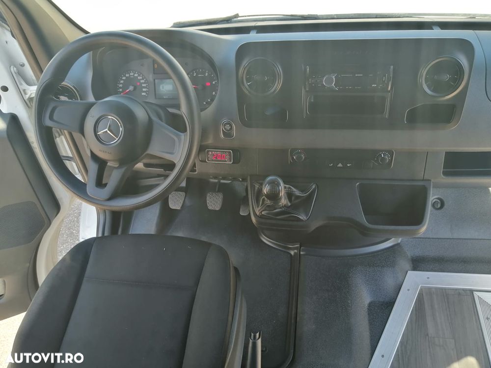 Mercedes-Benz Aveuro Sprinter - 24