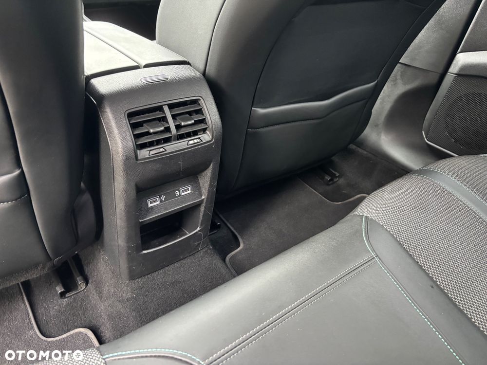 Peugeot 308 SW BlueHDi 130 EAT8 Stop & Start Active Pack - 13