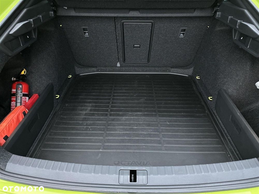 Skoda Octavia 2.0 TSI RS DSG - 10