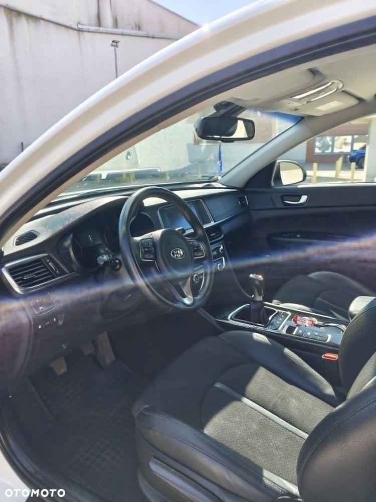 Kia Optima 1.7 CRDI L - 6