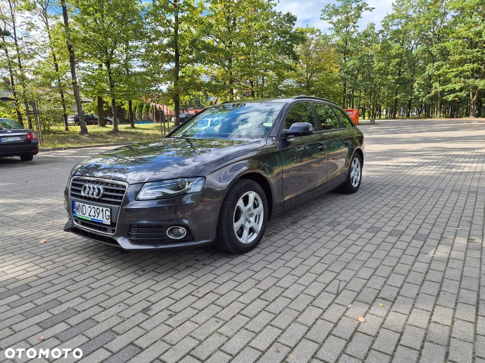 Audi A4 Avant 2011 photo 2