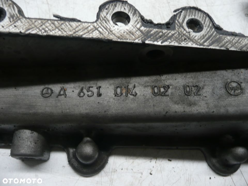 MERCEDES W212 PODSTAWA MISKI OLEJOWEJ 2.2 CDI A6510140202 - 2