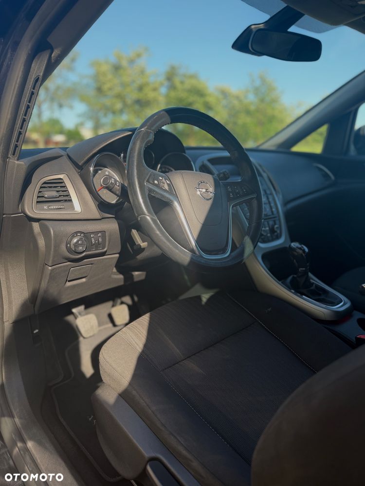 Opel Astra 1.4 Turbo Edition - 19