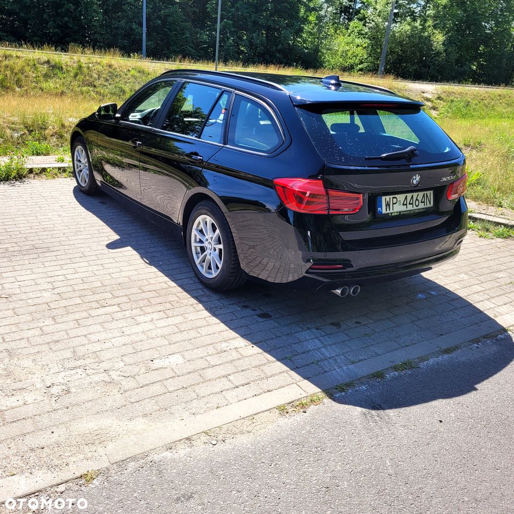 BMW Seria 3 320d - 5