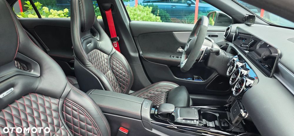 Mercedes-Benz Klasa A 35 AMG 4-Matic 7G-DCT - 30