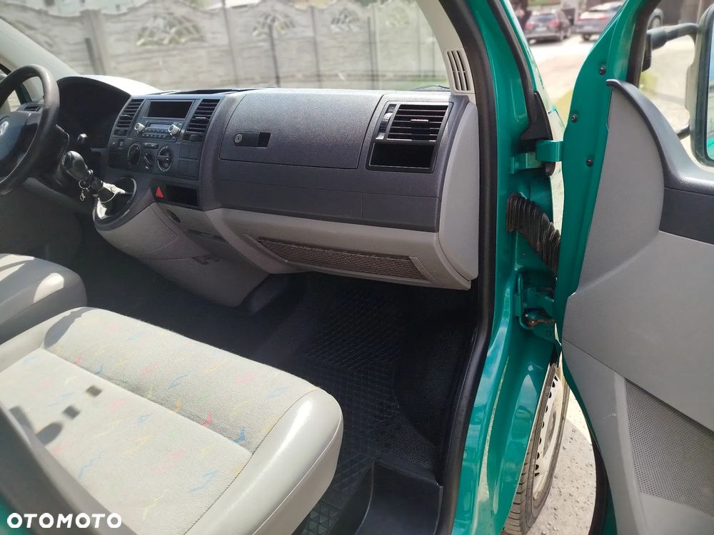 Volkswagen T5 - 9