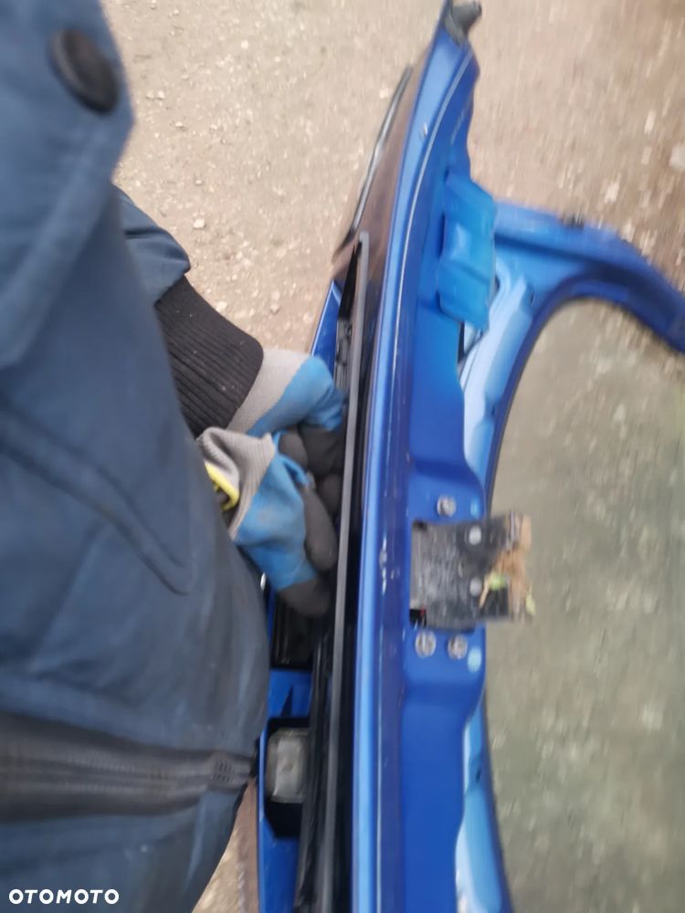 KLAPA BAGAŻNIKA TOYOTA T27 1F7 KOMBII - 8