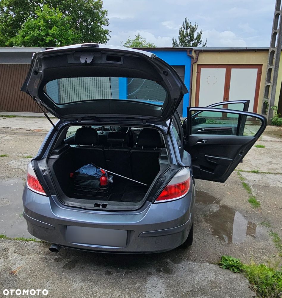 Opel Astra 2.0 Turbo Edition - 8