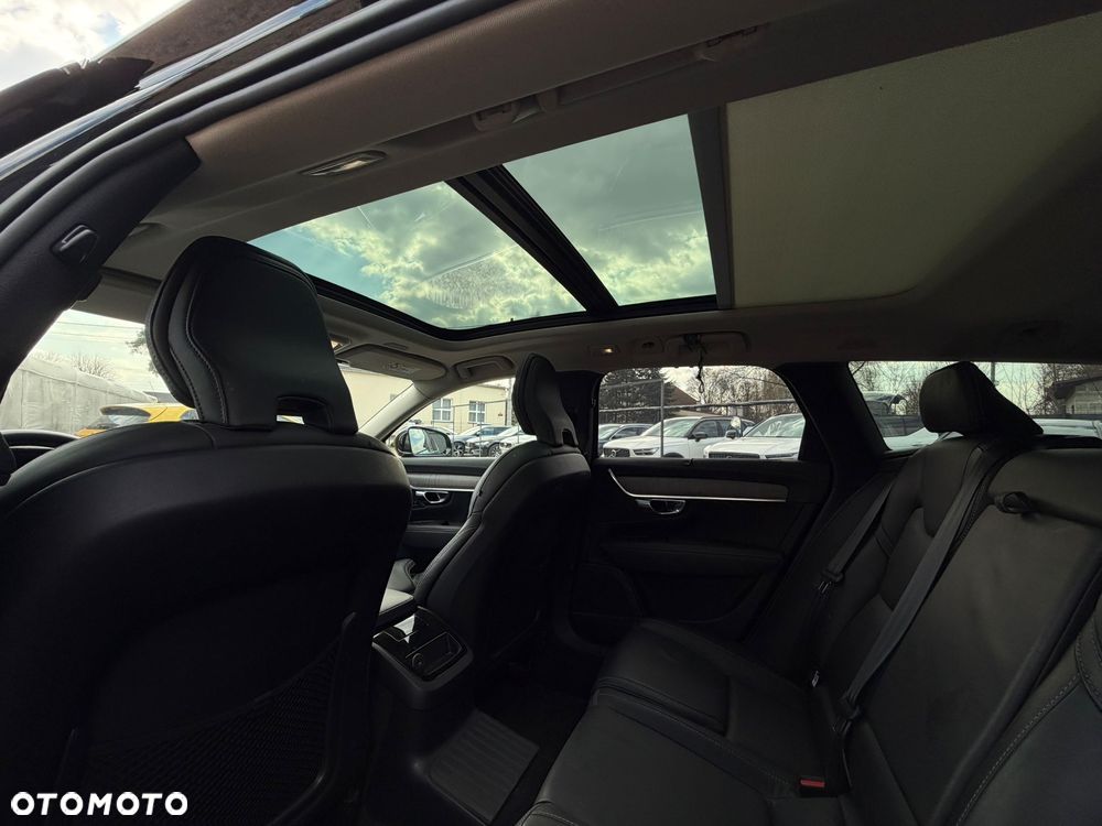 Volvo V90 T8 AWD Plug-In Hybrid Ultimate Bright - 32