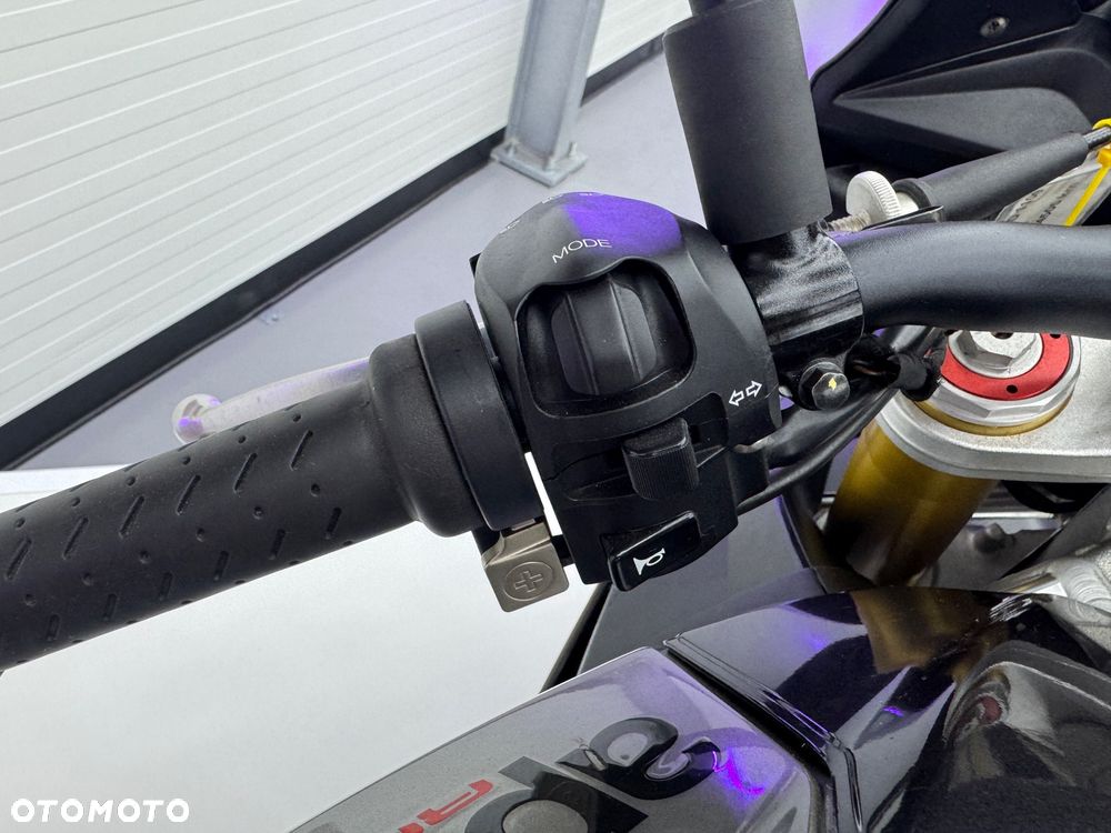 Aprilia Tuono - 25