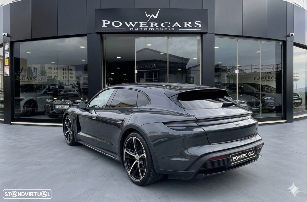 Porsche Taycan Cross Turismo 4 - 14