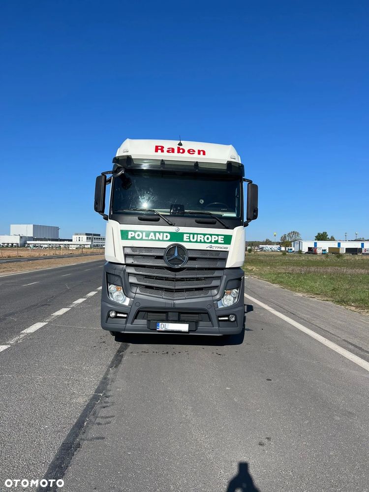Mercedes-Benz Actros MP4 - 2