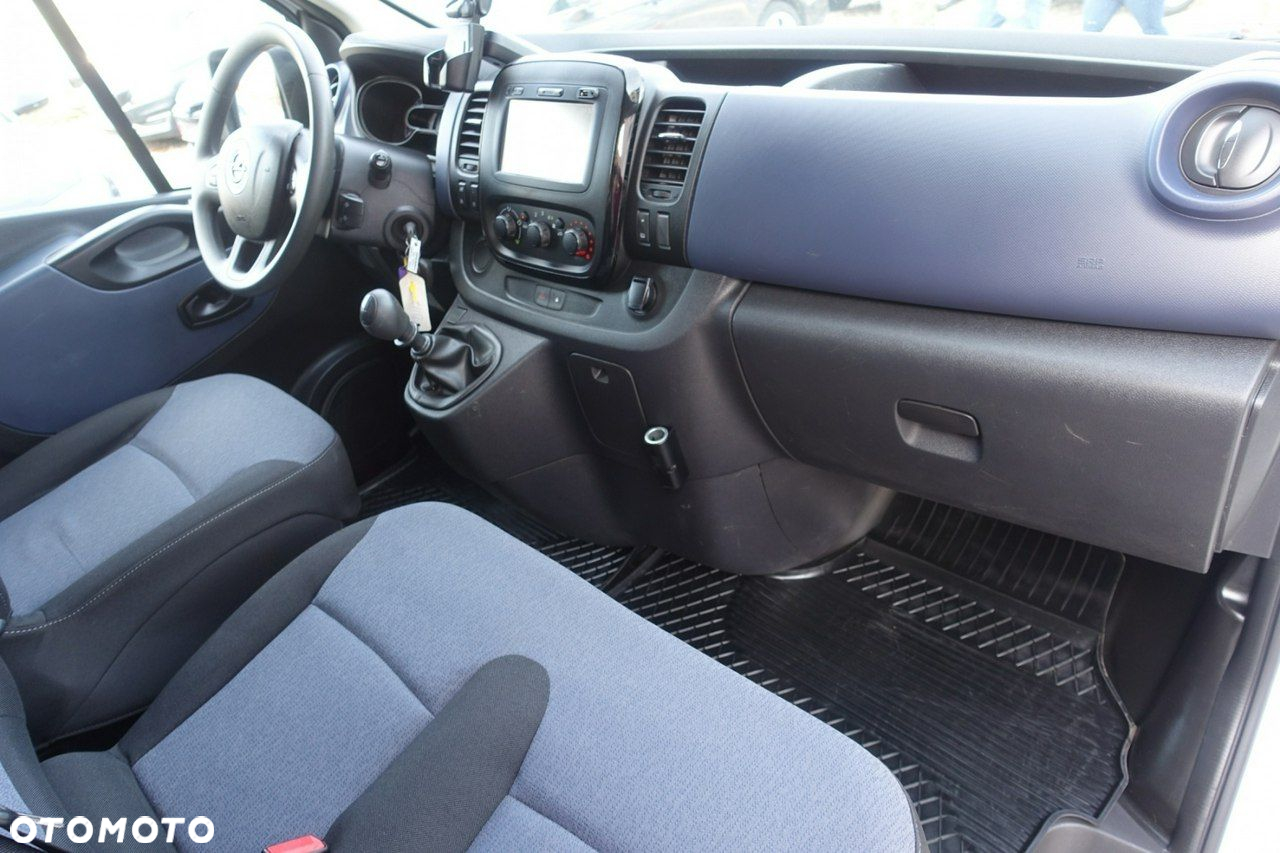 Opel Vivaro - 19