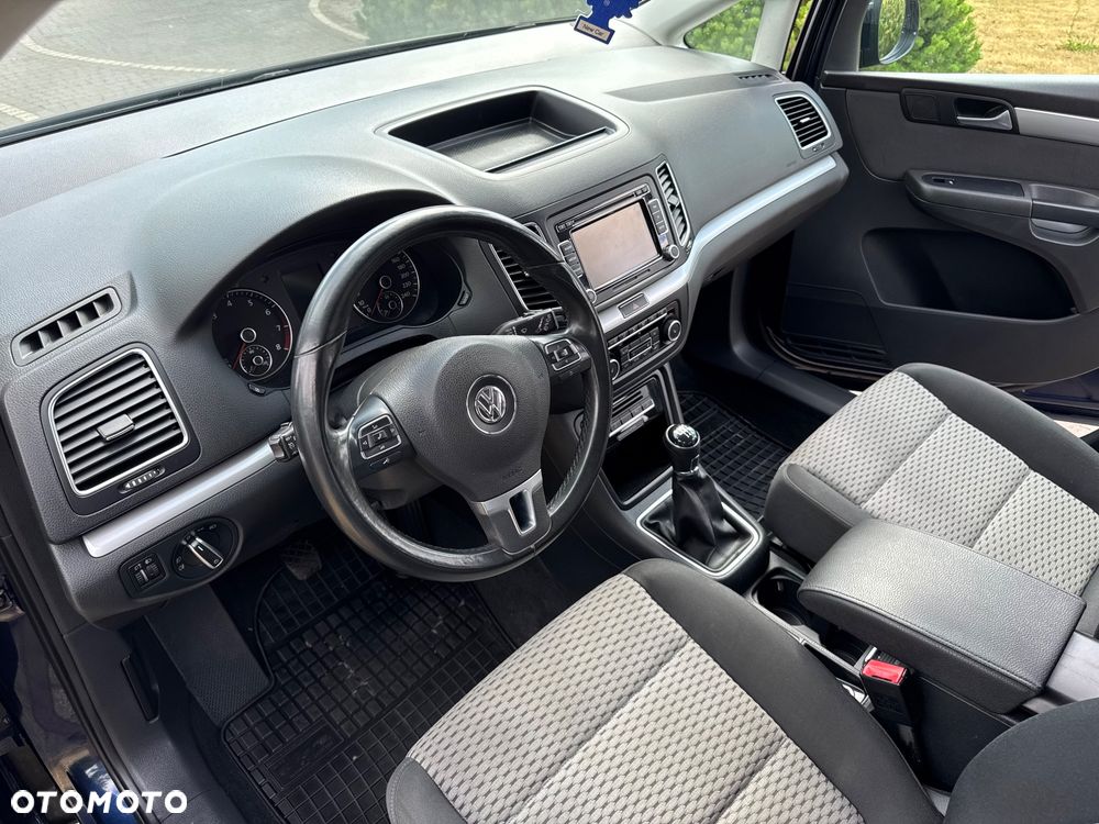 Volkswagen Sharan - 18