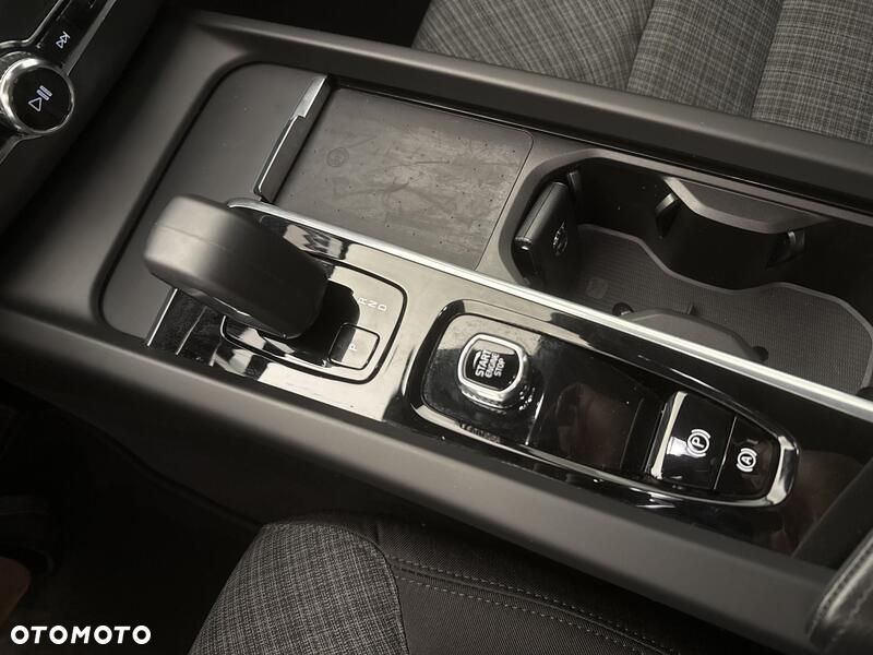 Volvo XC 60 - 16