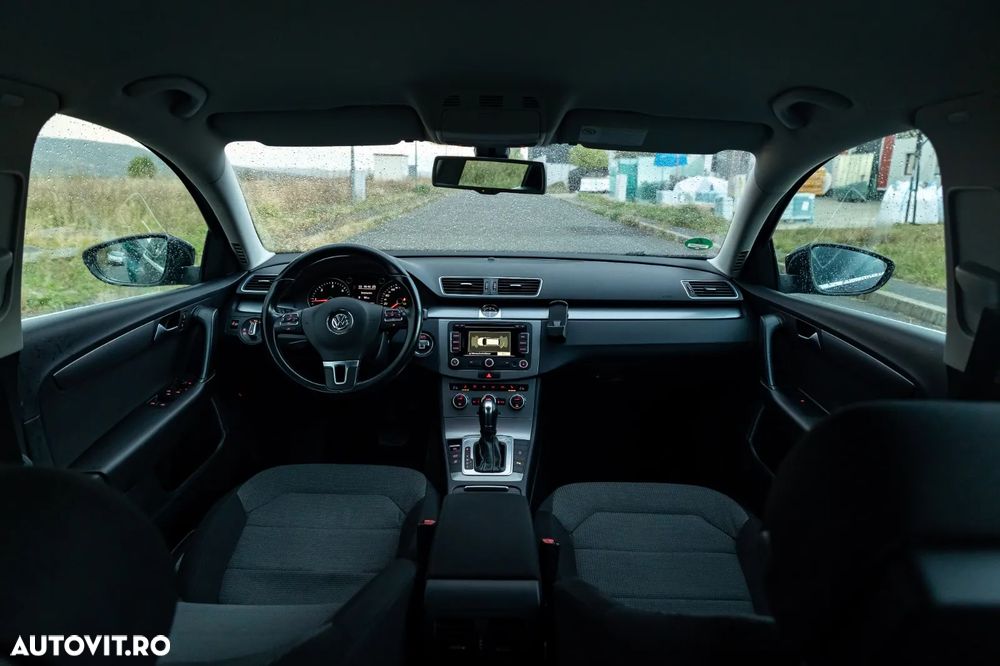 Volkswagen Passat 2.0 TDI DSG Highline - 8