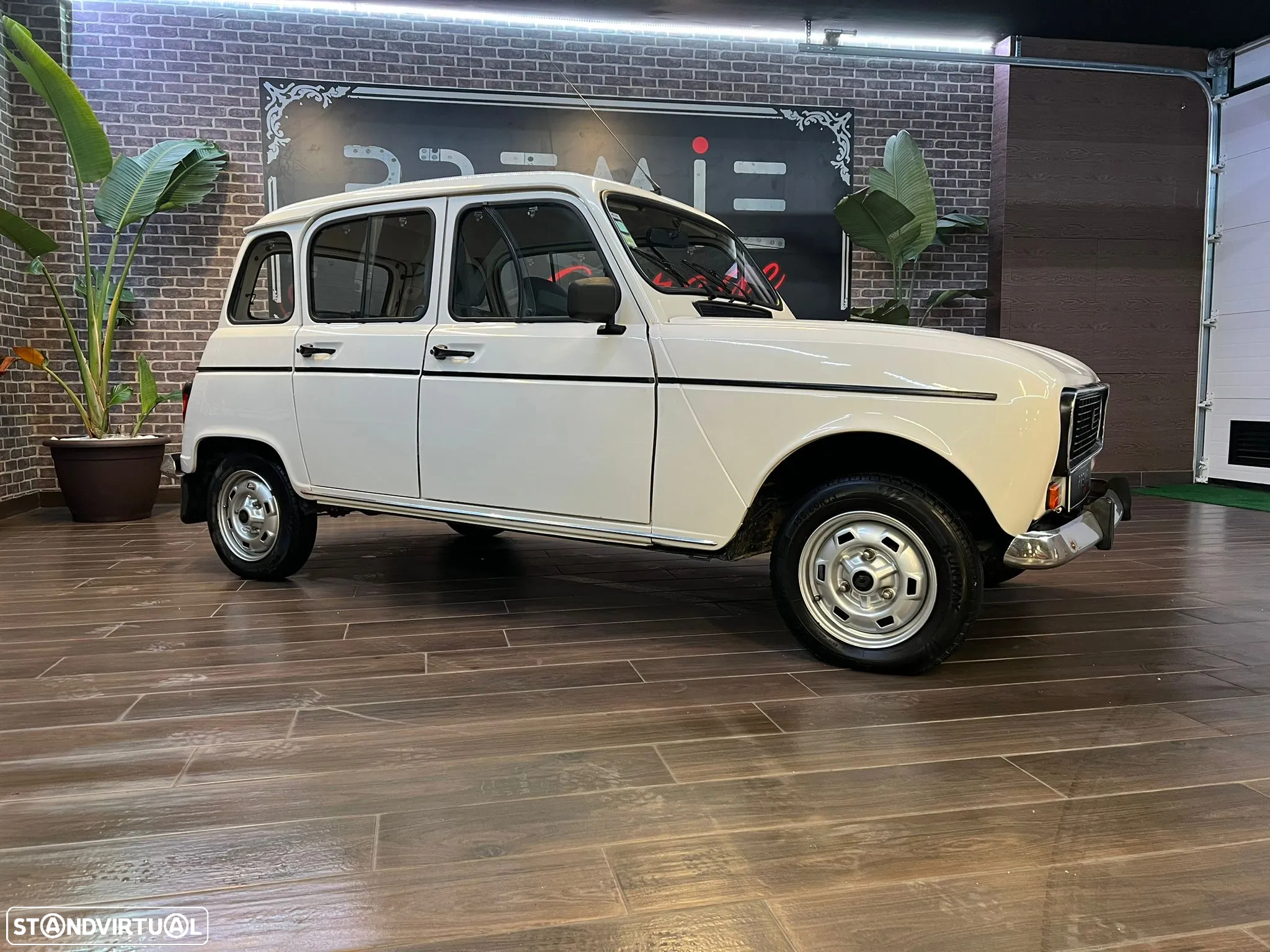 Renault 4 1.1 GTL - 5