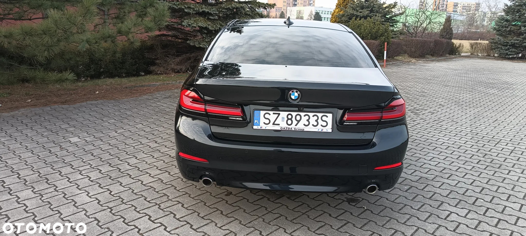BMW Seria 5 518d - 14