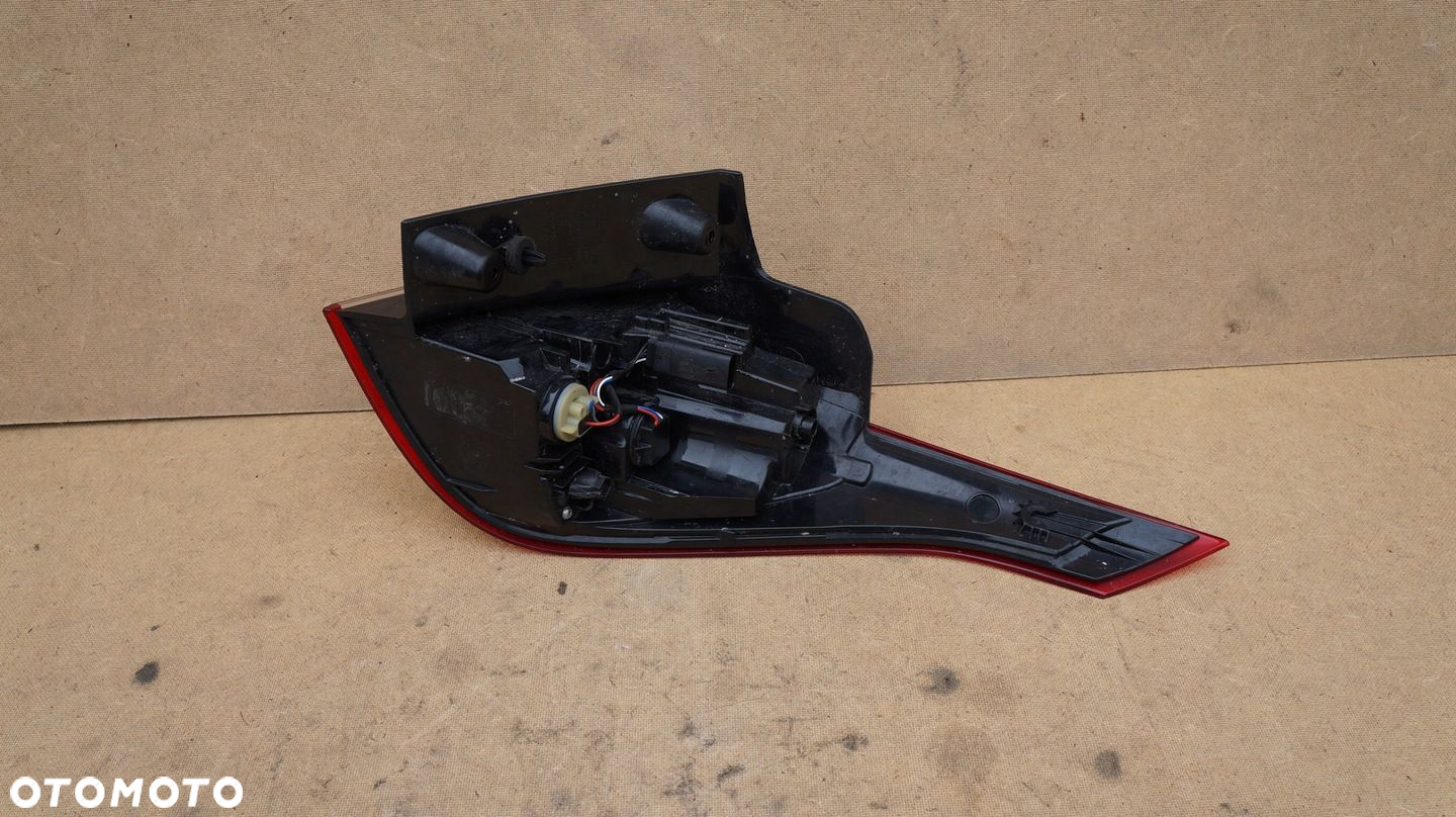 OPEL CROSSLAND X LEWA TYLNA LAMPA LEWY TYŁ W BŁOTNIK EU LED - 7