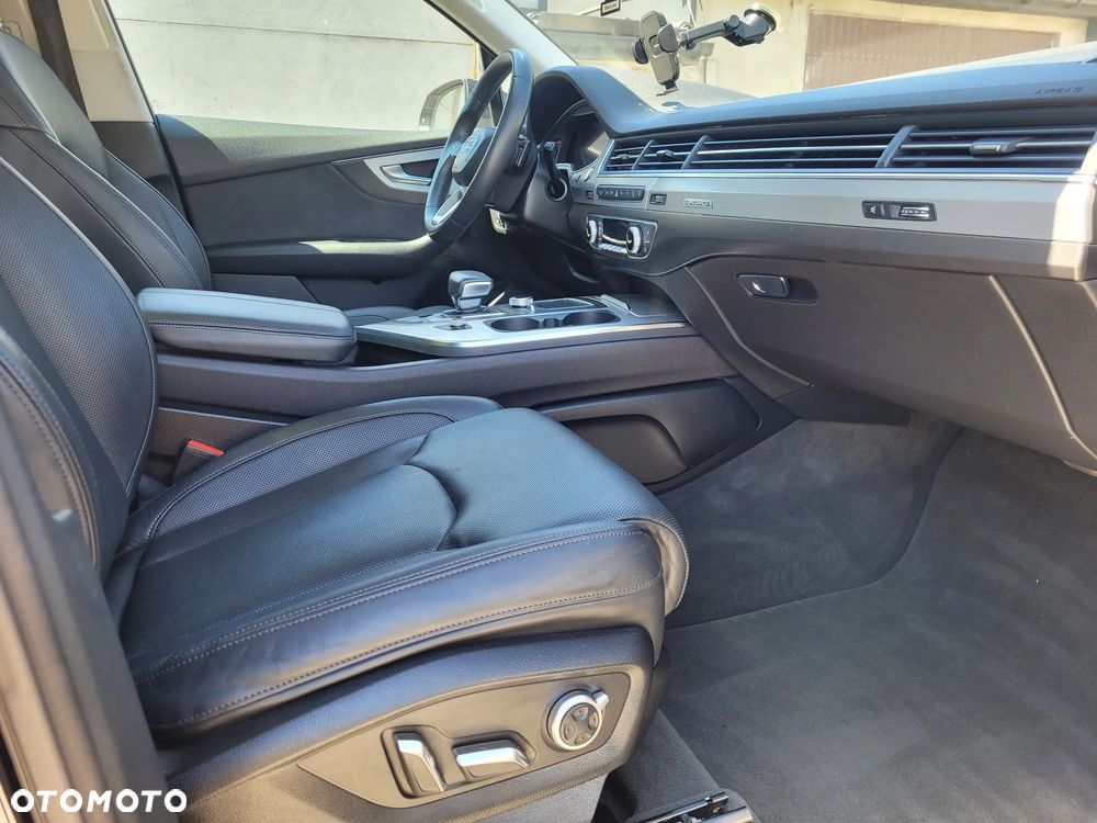 Audi Q7 3.0 TDI ultra Quattro Tiptronic - 16