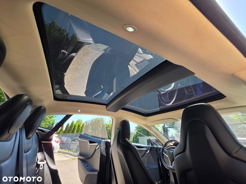 Tesla Model S 85 - 20