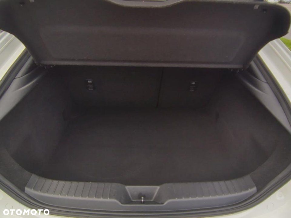 Mazda 3 e-SKYACTIV-X 186 M HYBRID CENTRE-LINE - 5