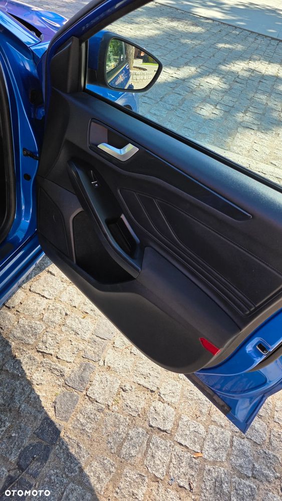 Ford Focus 2.0 EcoBlue ST-Line - 14