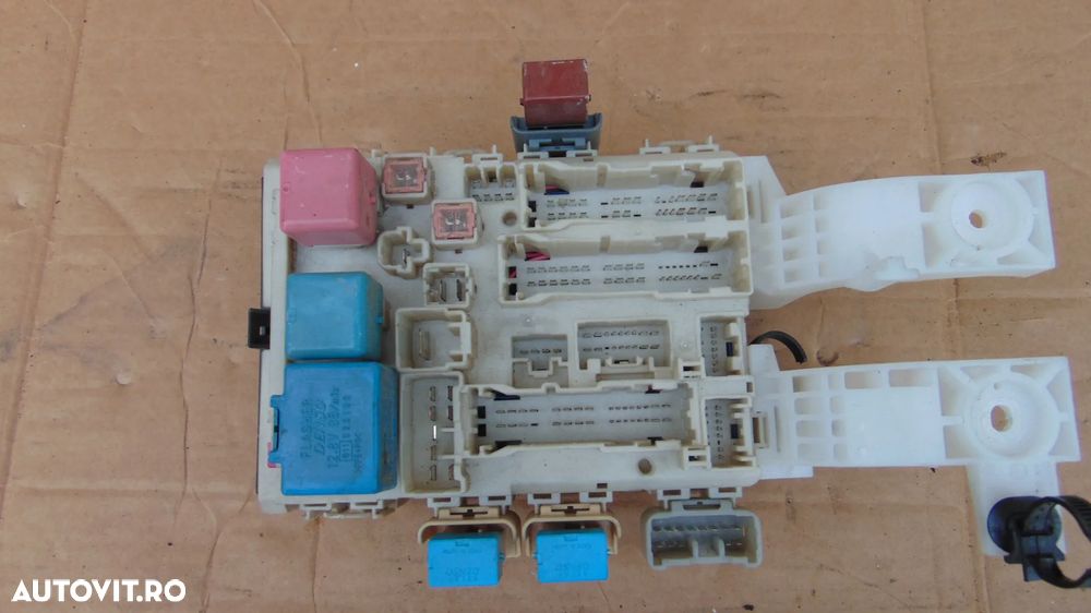 Panou sigurante Toyota Yaris motor 1.3 benzina an 2006-2009 cod 82730-52700 9621 - 6