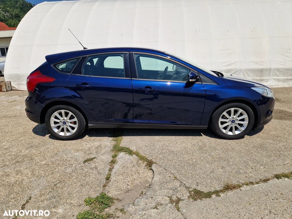 Ford Focus 1.6 TDCI DPF Ambiente - 15