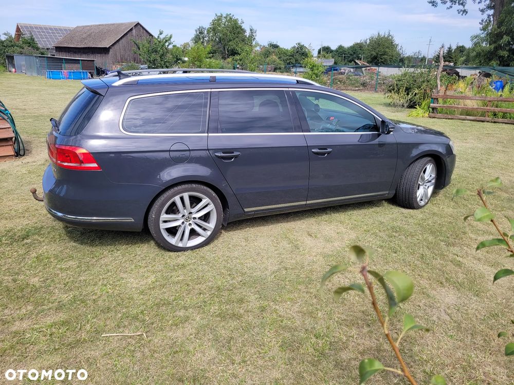Volkswagen Passat 2.0 TDI Edition 40 DSG - 4