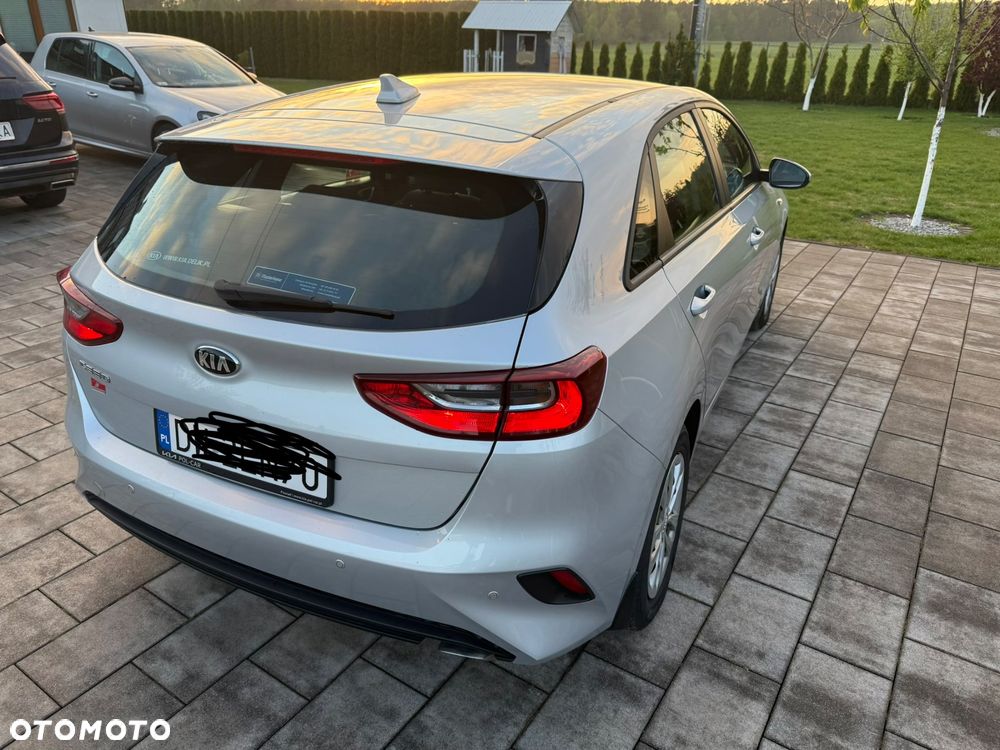 Kia Ceed - 9
