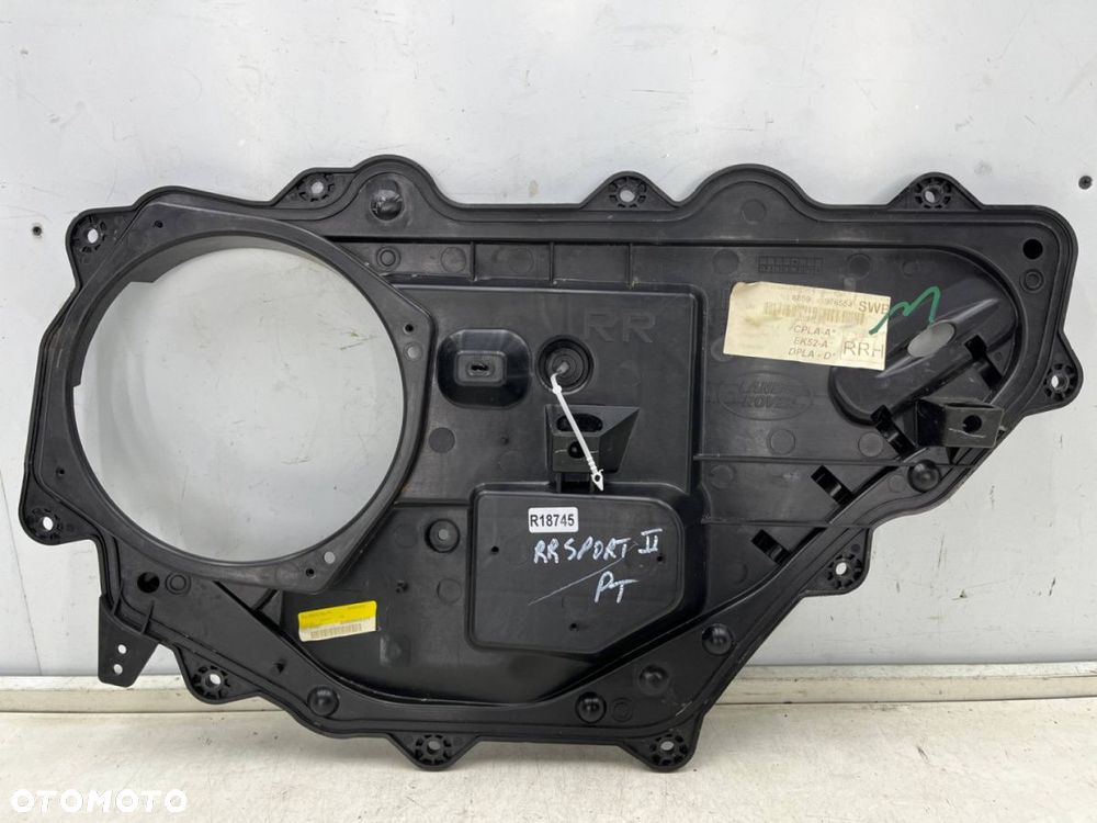 Plastik Range Rover Sport II L494 13-17r. prawa tylna osłona zaślepka wewnętrzna wnęki drzwi prawy - 1