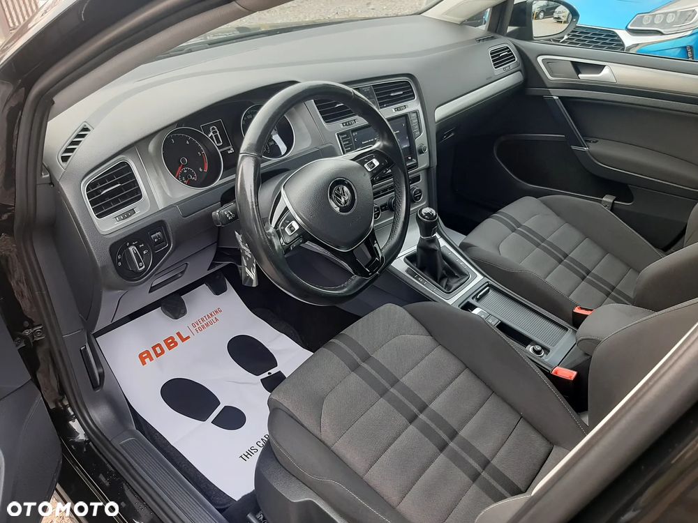 Volkswagen Golf 1.6 TDI BlueMotion Comfortline - 15