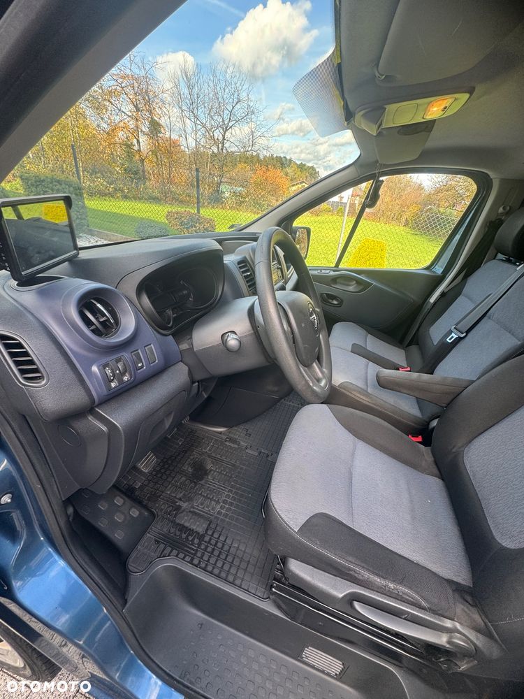 Opel Vivaro - 16