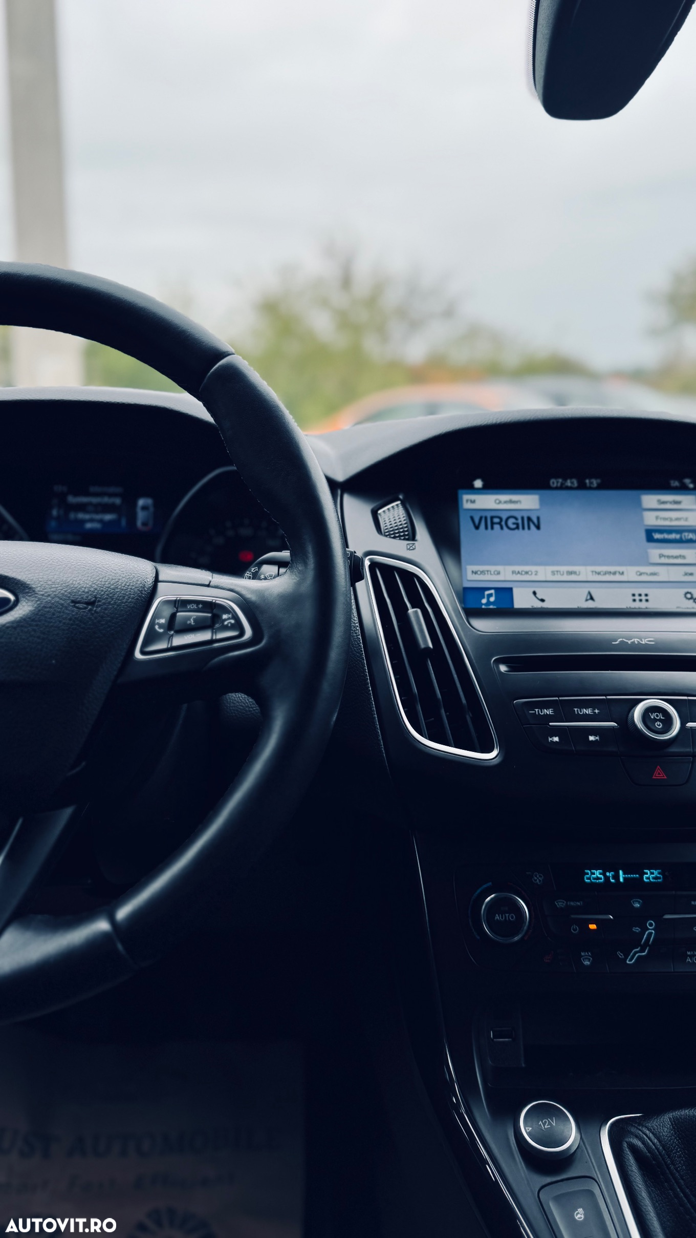 Ford Focus 1.0 EcoBoost Titanium Business - 21