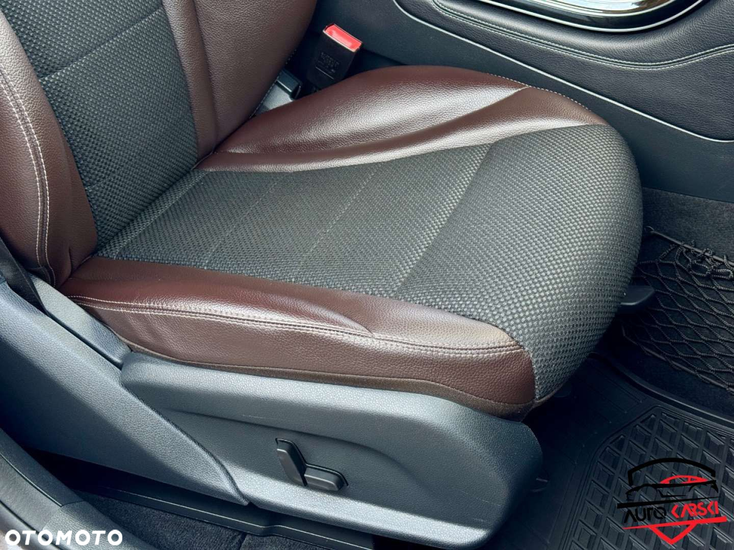 Mercedes-Benz GLC - 34