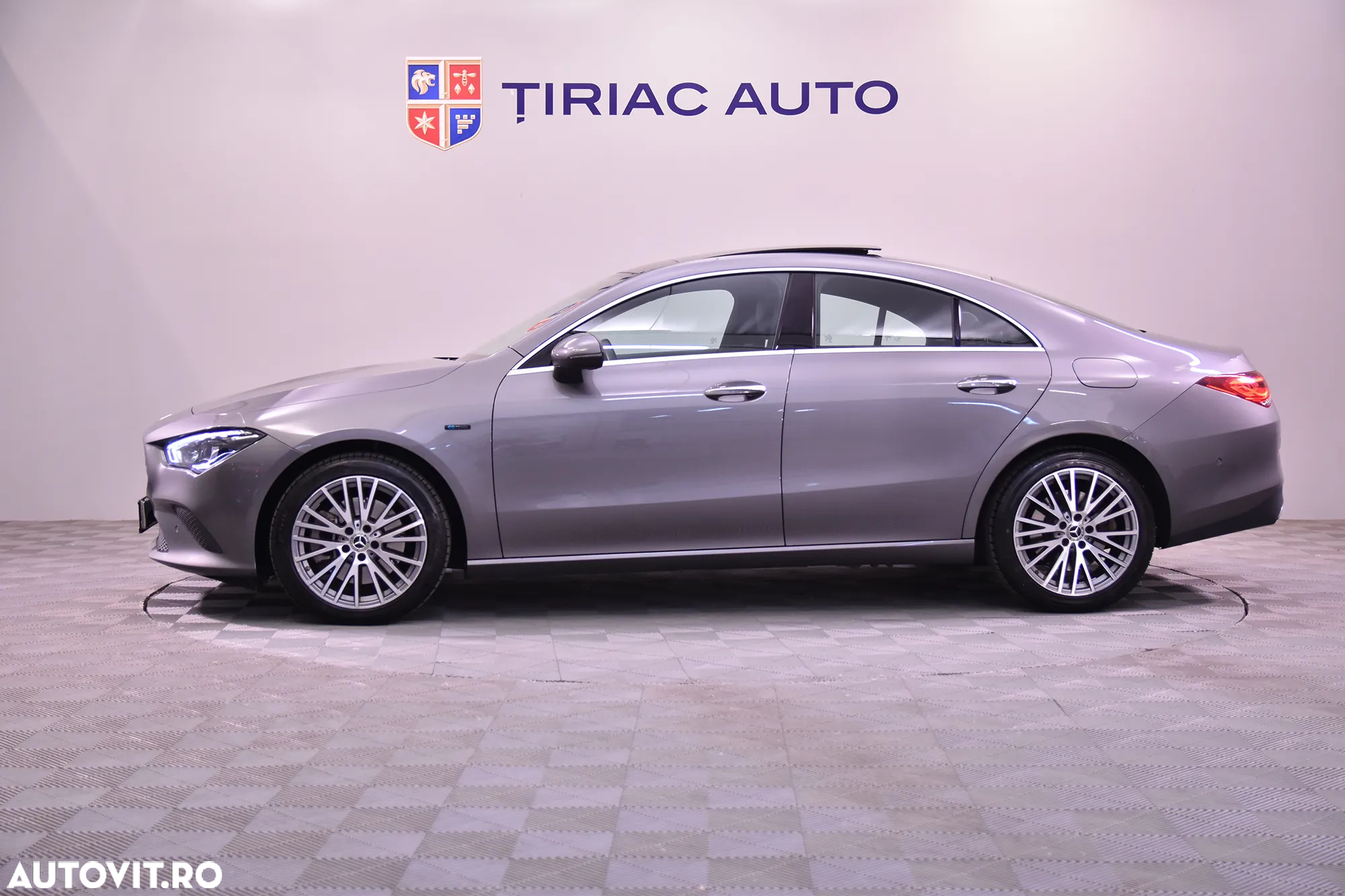 Mercedes-Benz CLA - 2