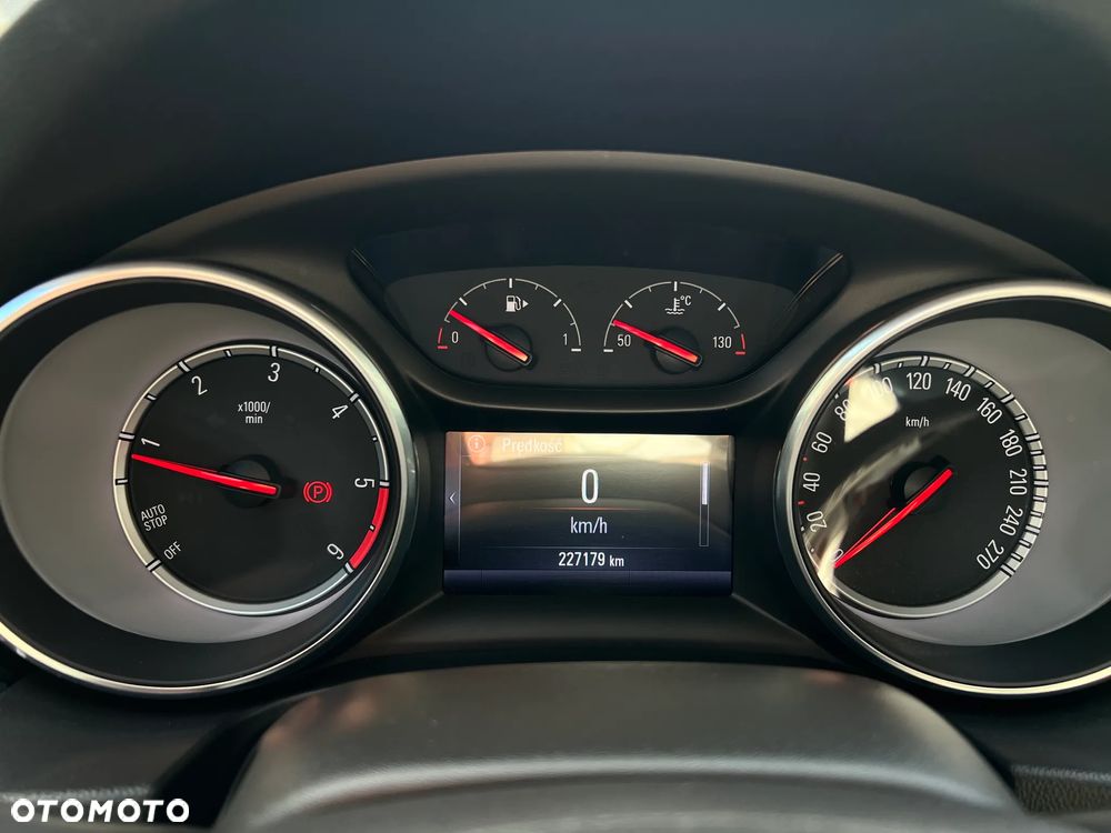 Opel Insignia - 6
