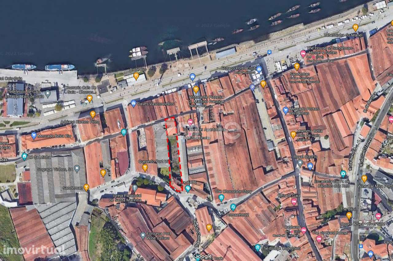 Prédio/ Armazém para reabilitação, localizado na Ribeira de Gaia - Grande imagem: 2/32